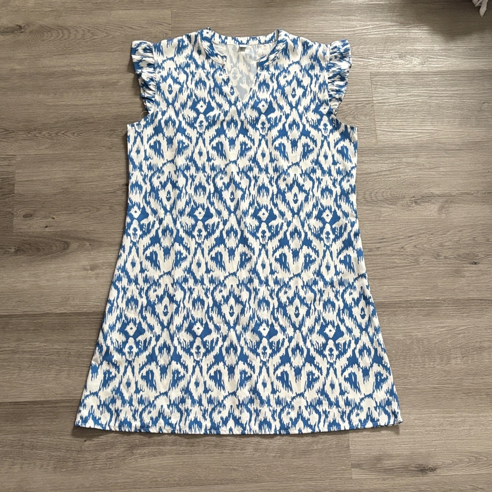 Blue & White Ikat Print Sleeveless Shift Dress